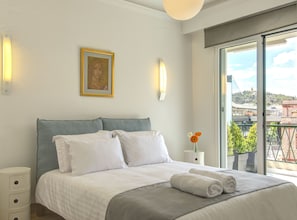 2 Schlafzimmer, Schreibtisch, schallisolierte Zimmer