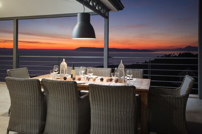 Stunning SEA VIEW: Modern luxury villa;250m2 terraces;big pool &garden,BBQ,sauna