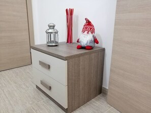 Comfort-Einzelzimmer, Terrasse | Zimmerausstattung