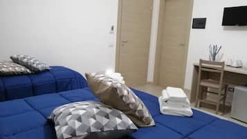 Tripla Comfort, bagno privato | Biancheria da letto di alta qualità, copriletto in piuma