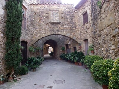 House with garden and terrace, ideal to relax, near the Costa Brava