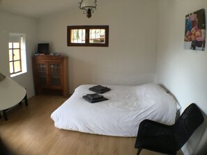 3 habitaciones, wifi gratis y ropa de cama 
