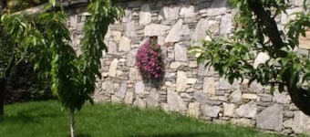 Casa in collina immersa nel verde a pochi minuti dal Lago Maggiore