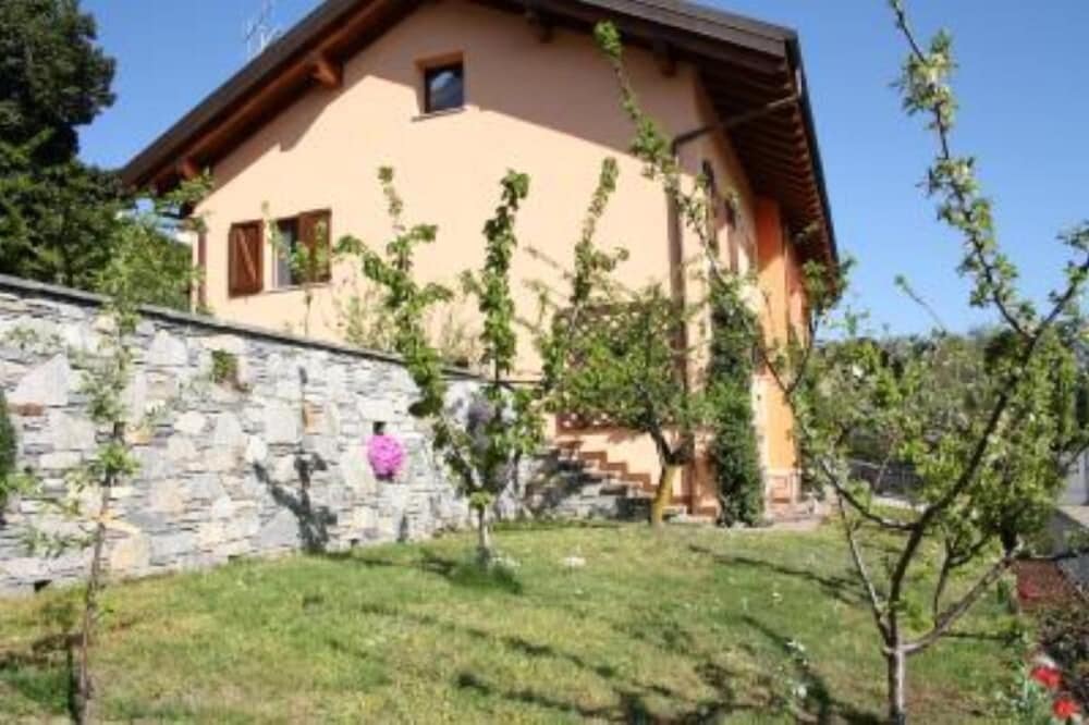 Apartment/ flat - GhiffaHouse with garden
