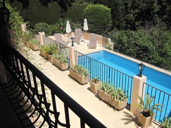 Piscine extérieure, piscine chauffée