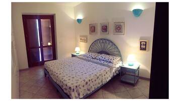 1 bedroom, iron/ironing board, bed sheets