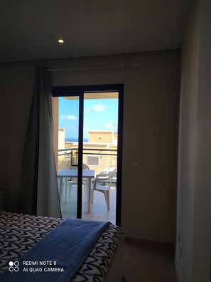 1 chambre, bureau, fer et planche Ă repasser, Wi-Fi gratuit