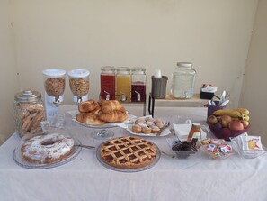 Desayuno continental incluido todos los días 