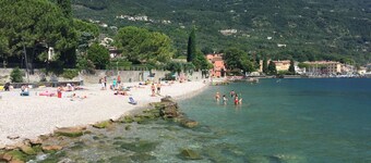 Fornico House 9, quiet location and phenomenal lake view from the terrace