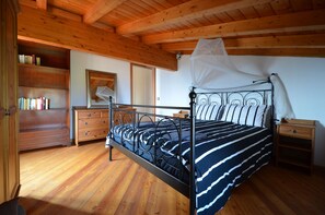 2 bedrooms, free WiFi - Fornico House 9, quiet location and phenomenal lake view from the terrace (Gargnano)