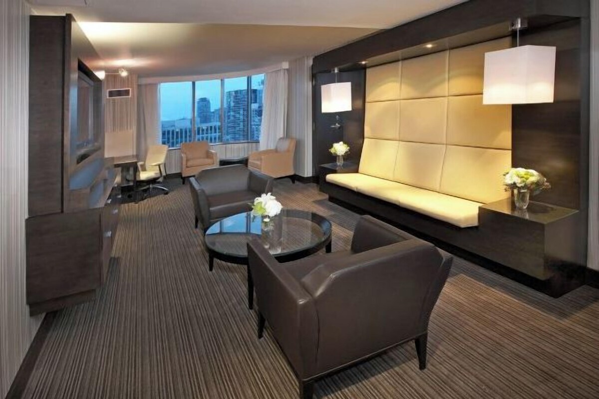 Director Suite