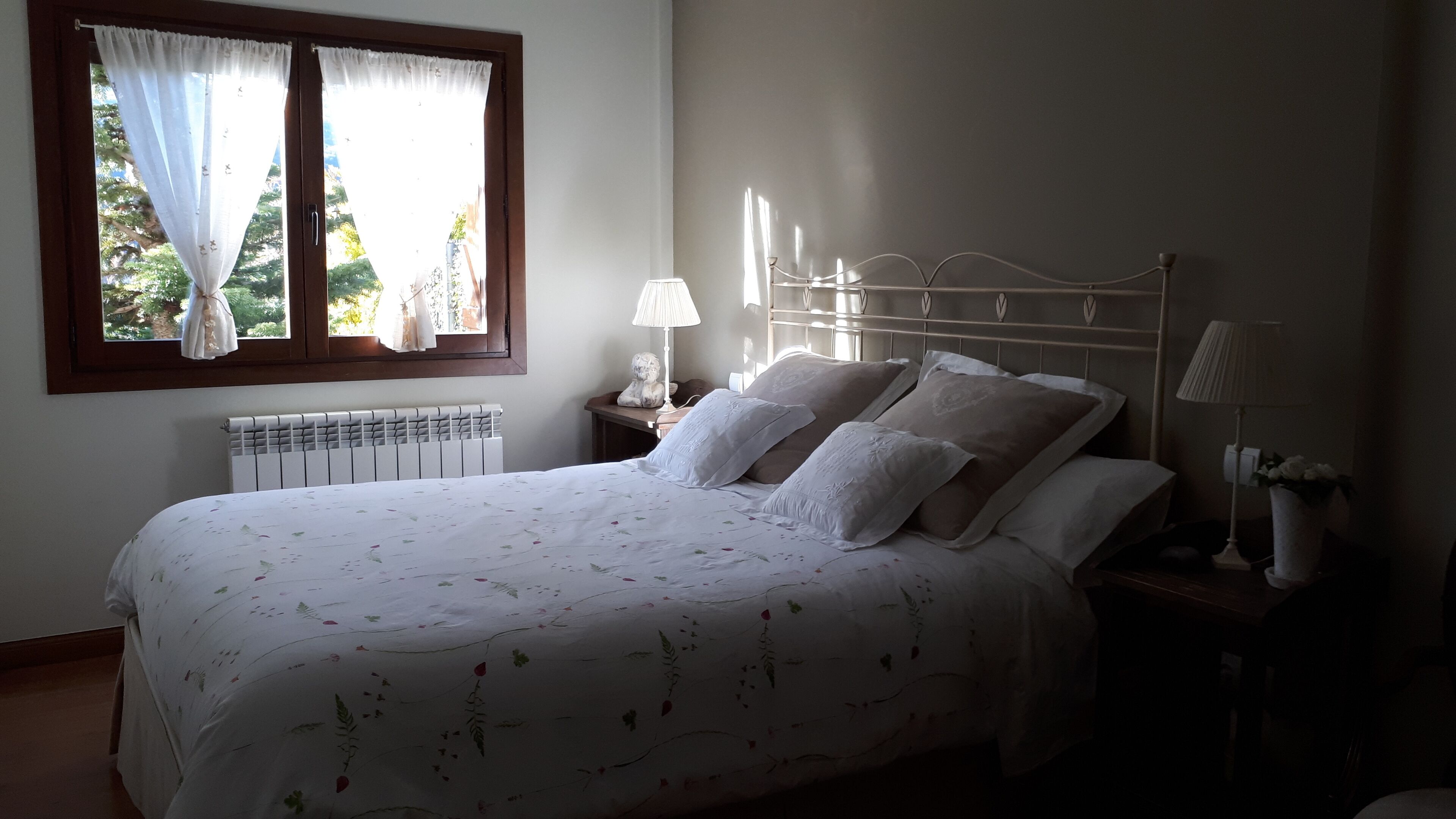 House with garden in the Aragonese Pyrenees