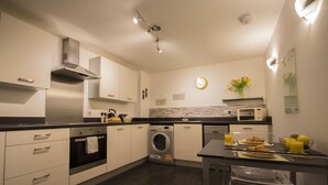 รูปภาพที่ไม่ได้จัดประเภท, 4 จาก 12, ปุ่ม