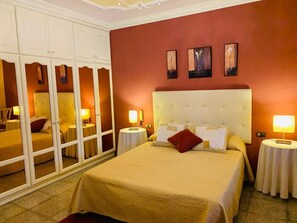 10 makuuhuonetta, silitysrauta/-lauta, Wi-Fi, vuodevaatteet