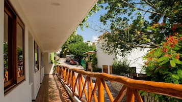 Villa | Balcón