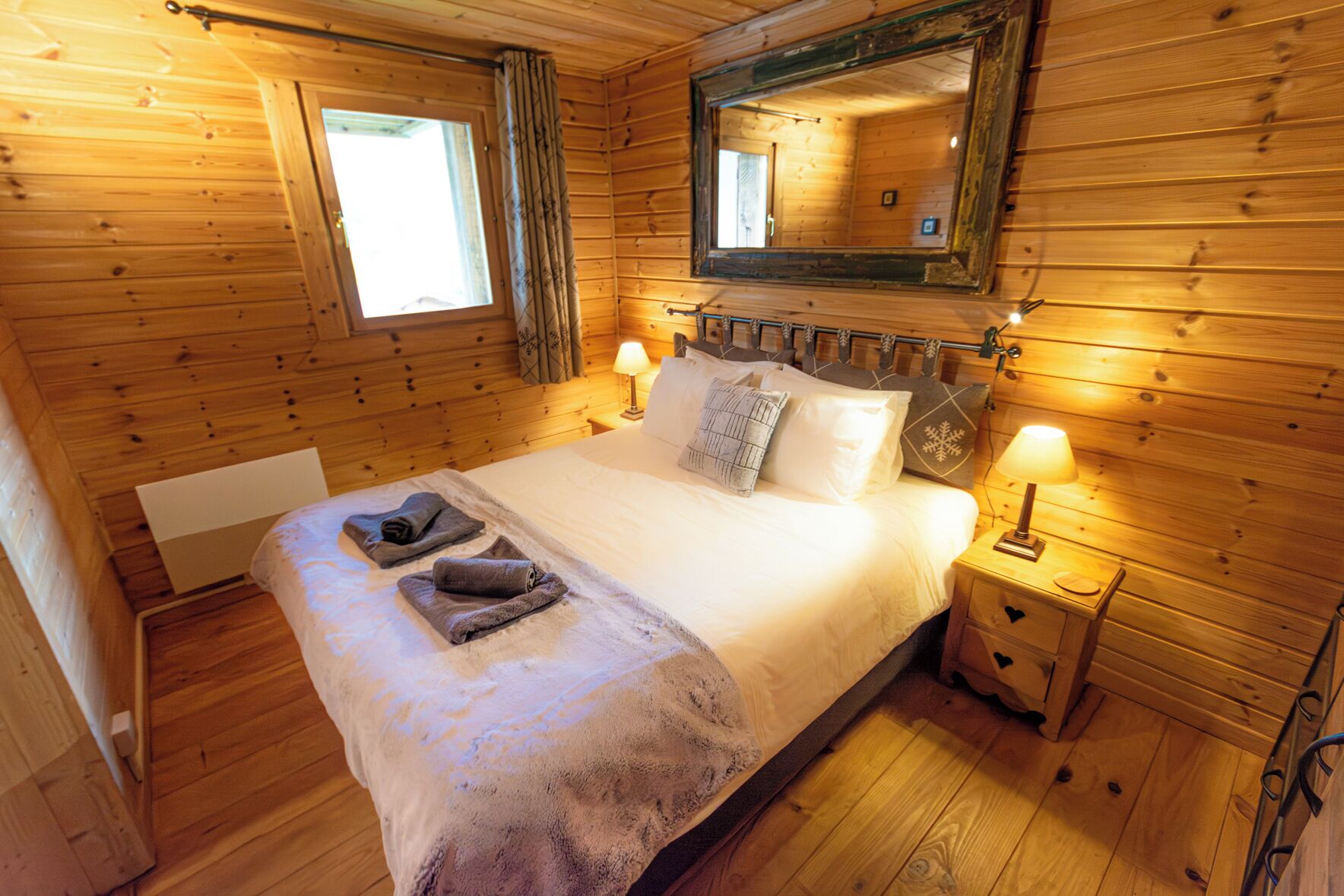 3 chambres, fer et planche à repasser, lit parapluie, Wi-Fi gratuit