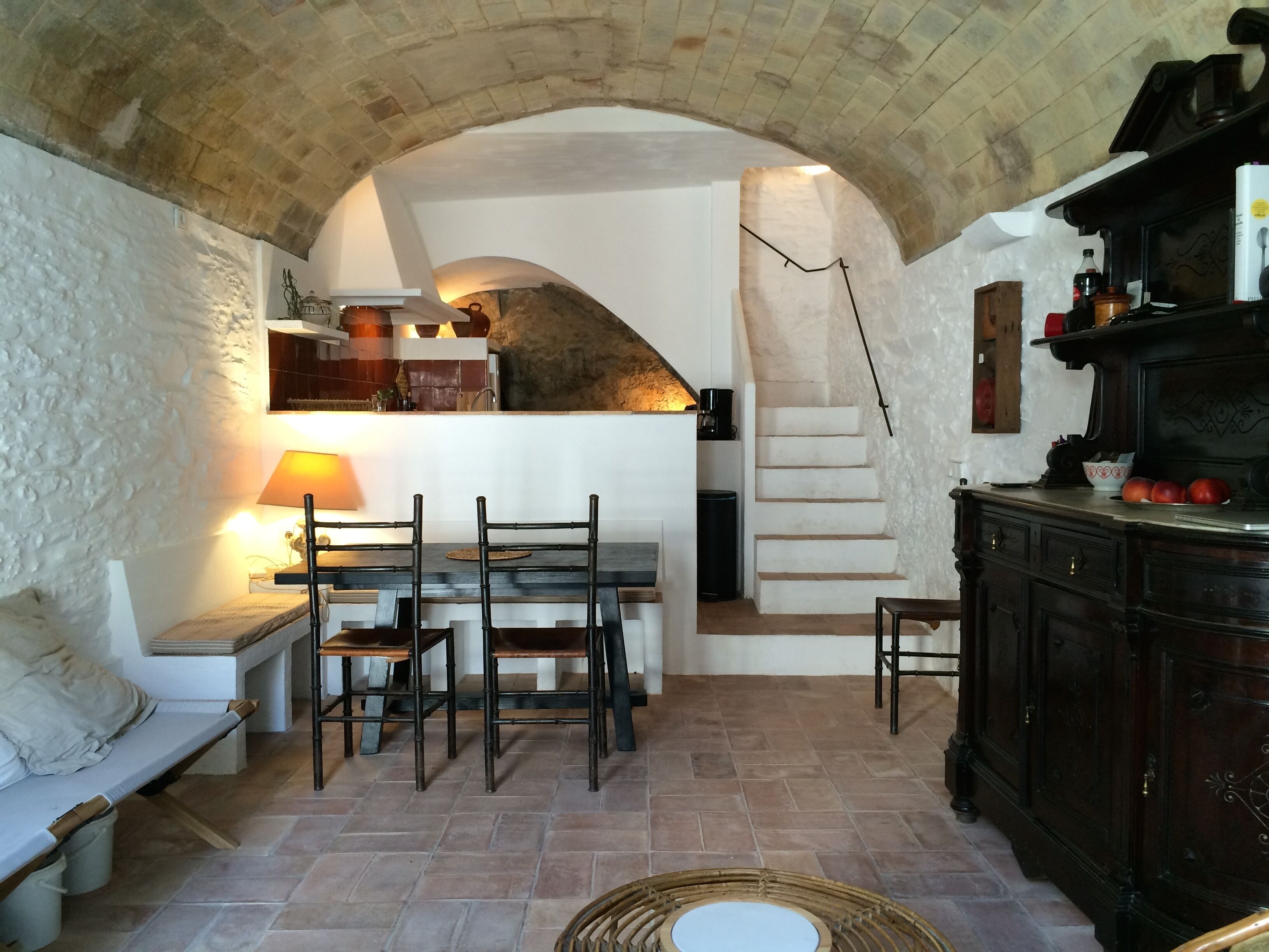 Charming house, village center, near the beach, with terrace and beautiful view.