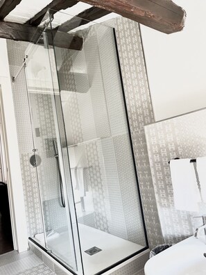 Shower, hair dryer, bidet, towels - Youroom Corsini (Rome)