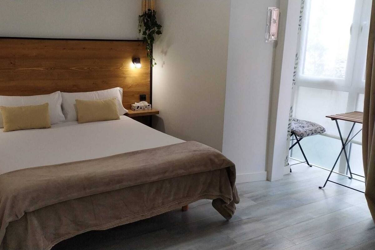 Superior Double Room, Private Bathroom | Interior