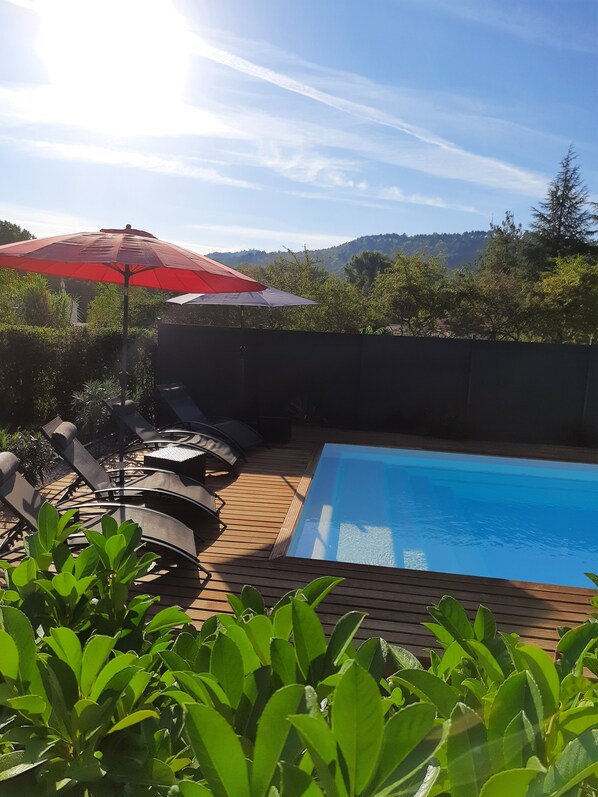 Outdoor pool - Charming cottage with large pool, garden & views of Pyrénées, near Carcassonne (Montazels)