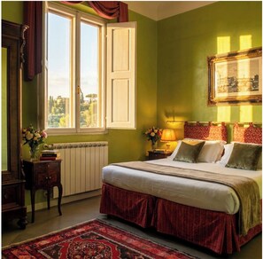 3 Schlafzimmer, Schreibtisch, Bügeleisen/Bügelbrett, Reisekinderbett