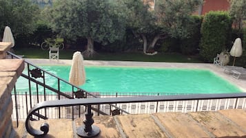 Piscina all'aperto