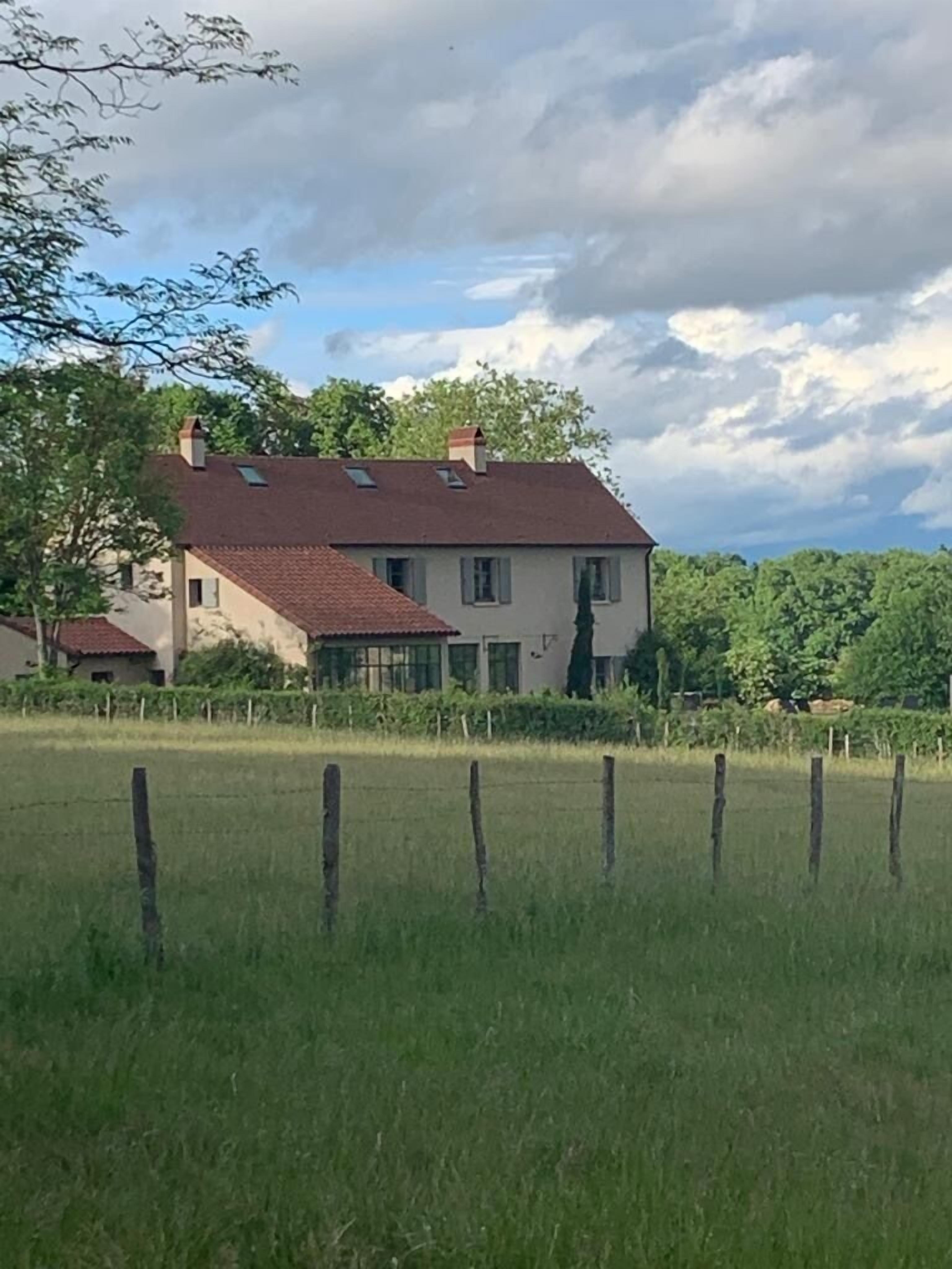 Near Cluny - Spacious and bright house in the countryside in Chapaize (Cormatin)