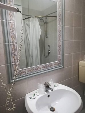 Double Room | Bathroom - Agriturismo Castanito (Vico Equense)