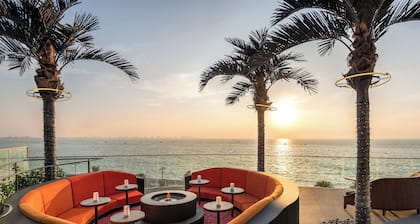 W Dubai - The Palm