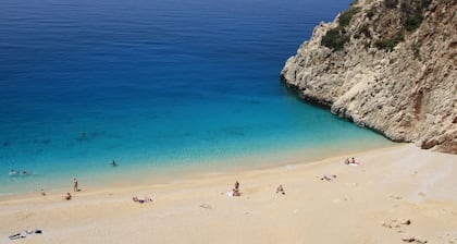 Villa Hilal, villa de luxe, grande piscine privée, magnifique vue panoramique.