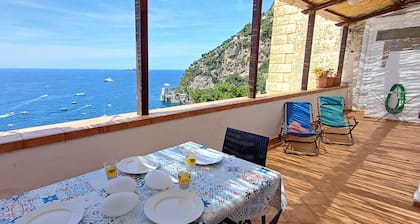 MAISON AVEC TERRASSE ET VUE MER