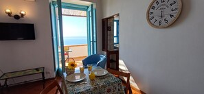 Dining - HOUSE WITH TERRACE AND SEA VIEW (Positano)