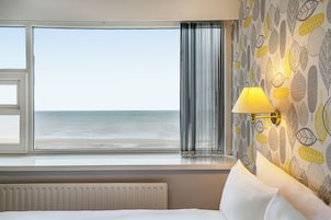 Standard Double Room, Sea View | Iron/ironing board (on request), bed sheets
