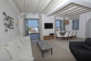 Villa | Vardagsrum | Platt-tv