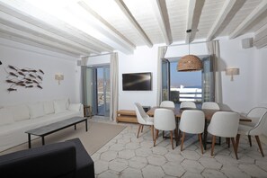 Villa | Living area