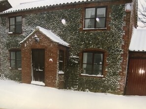 Exterior - Great House, Fab Seaview, Quiet Rd, Blue Flag Beach & 10% off 7 nights or more (Mundesley)