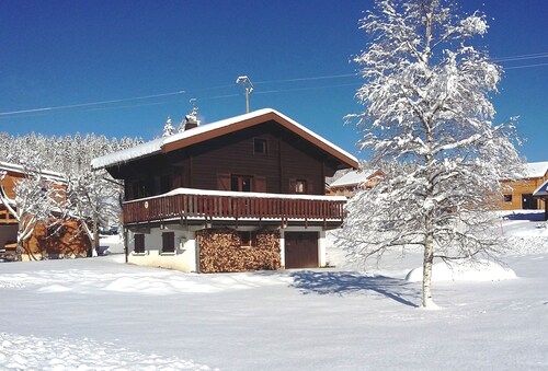 Frei stehendes Ferienhaus, sehr gut in einer sehr ruhigen Satz von 29 Chalets befindet.