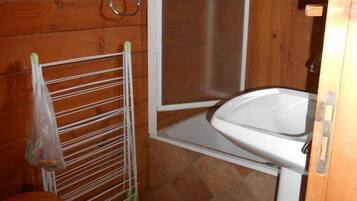Bathtub