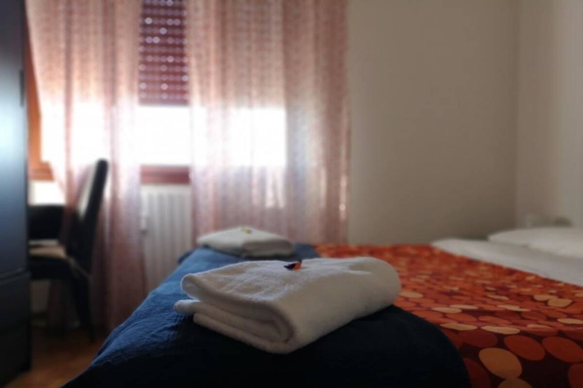 Triple Room, Shared Bathroom | Desk, WiFi (free)