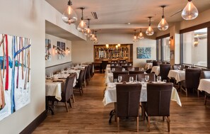 Dining - RHG Vacation Club (Collingwood)