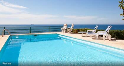 Santa Ponca: Villa with swimming pool in calm zone in front of the sea