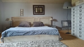 4 chambres, fer et planche Ă repasser, Wi-Fi, draps fournis