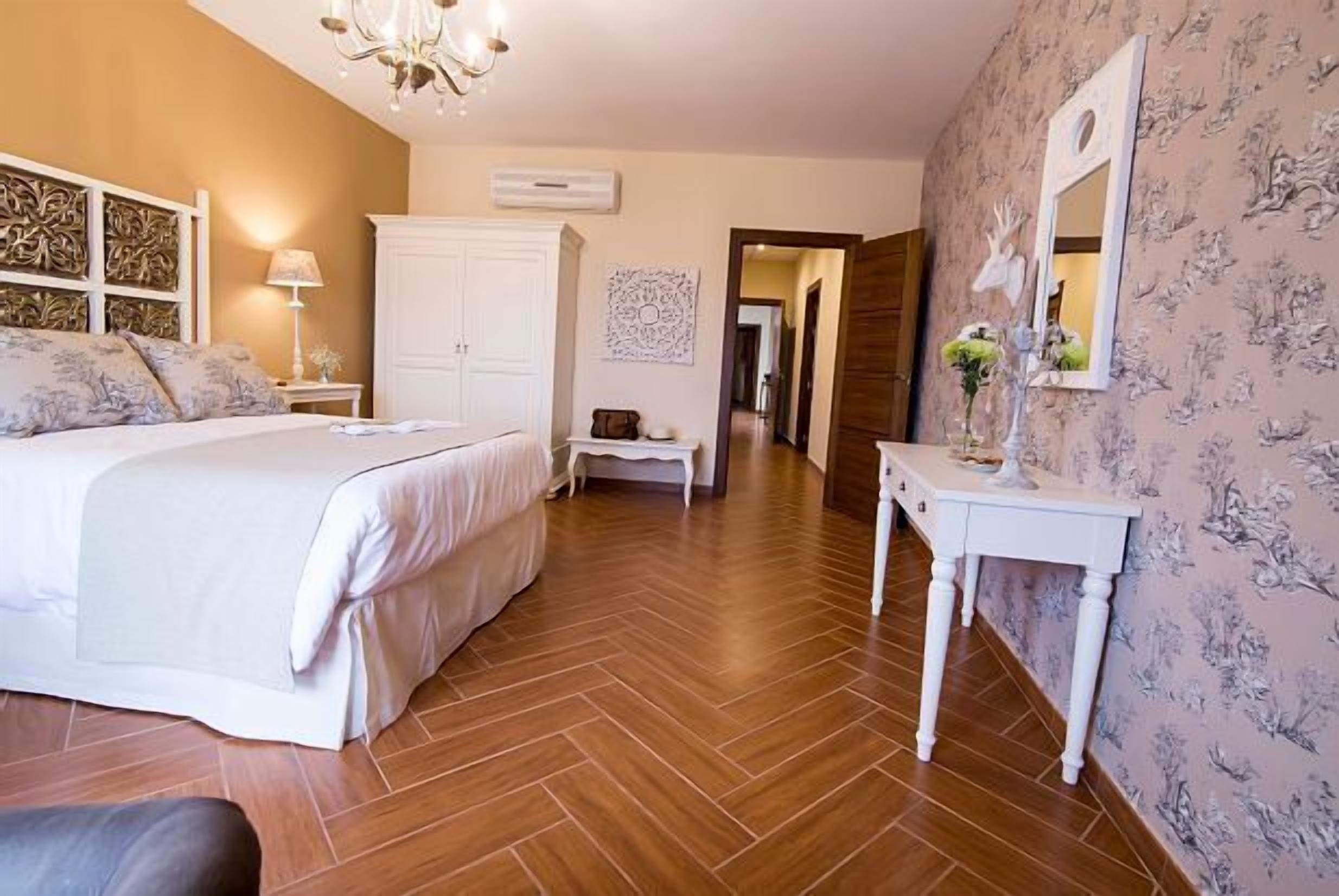 Self catering El Ajarafe for 8 people