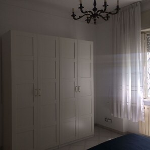 3 bedrooms, iron/ironing board, travel cot, free WiFi - Casa dell'Ulivo Antico - Large Property with garden. Near the Beach-All comfort (Viareggio)