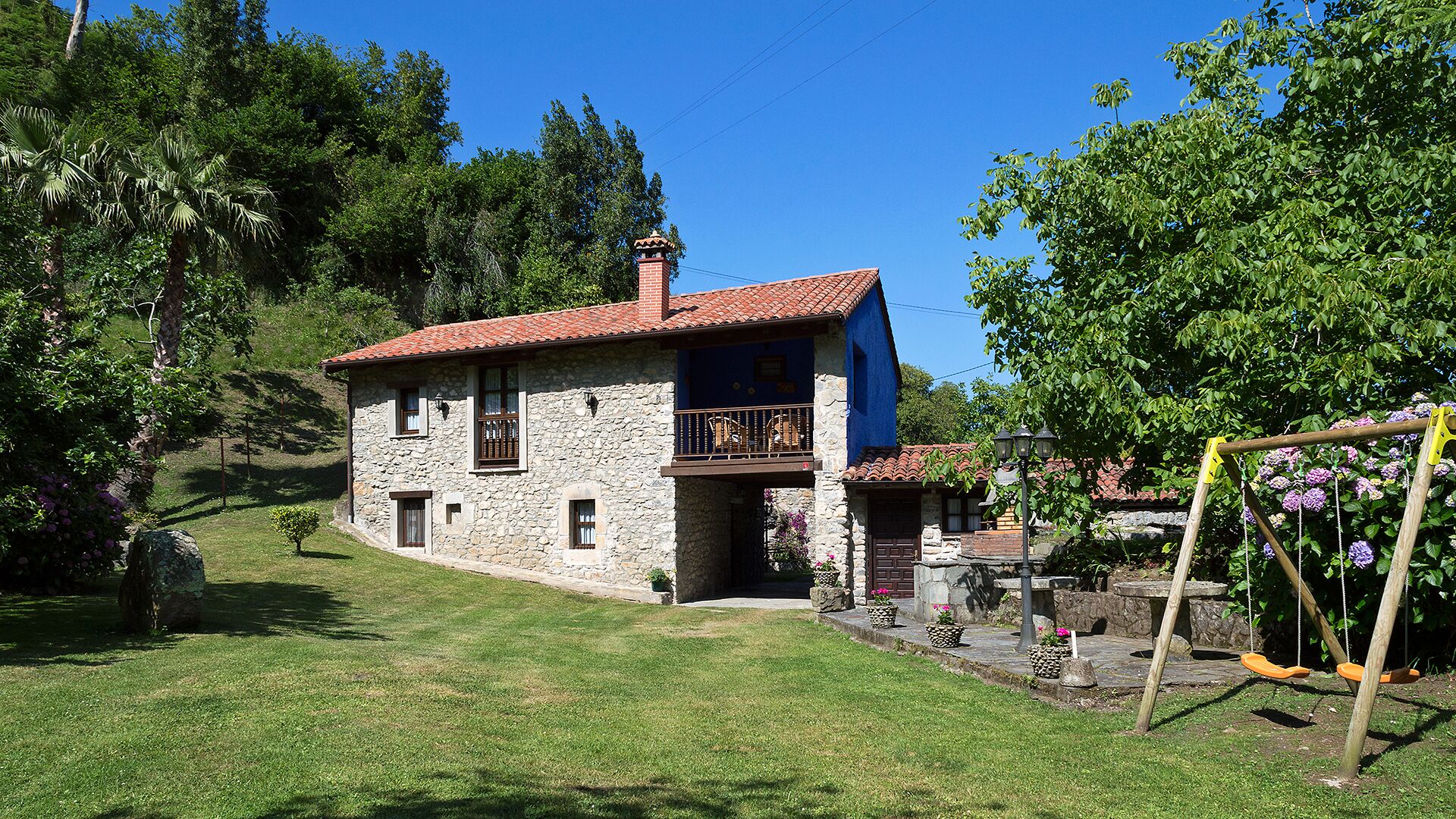 Cottage, restored in stone and wood in the village of Loroñe, Colunga.