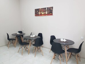 Fridge, microwave - Hotel Makona (Tbilisi)