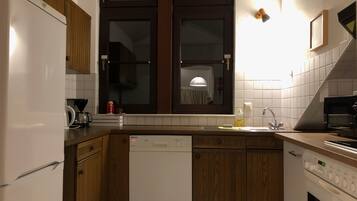 Căn hộ Business, quang cảnh vườn | Bếp riêng | Tủ lạnh, lò vi sóng, lò nướng, bếp nấu