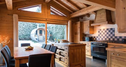 Luxurious Chalet With Breathtaking Mont Blanc Views From Hot Tub and Garden