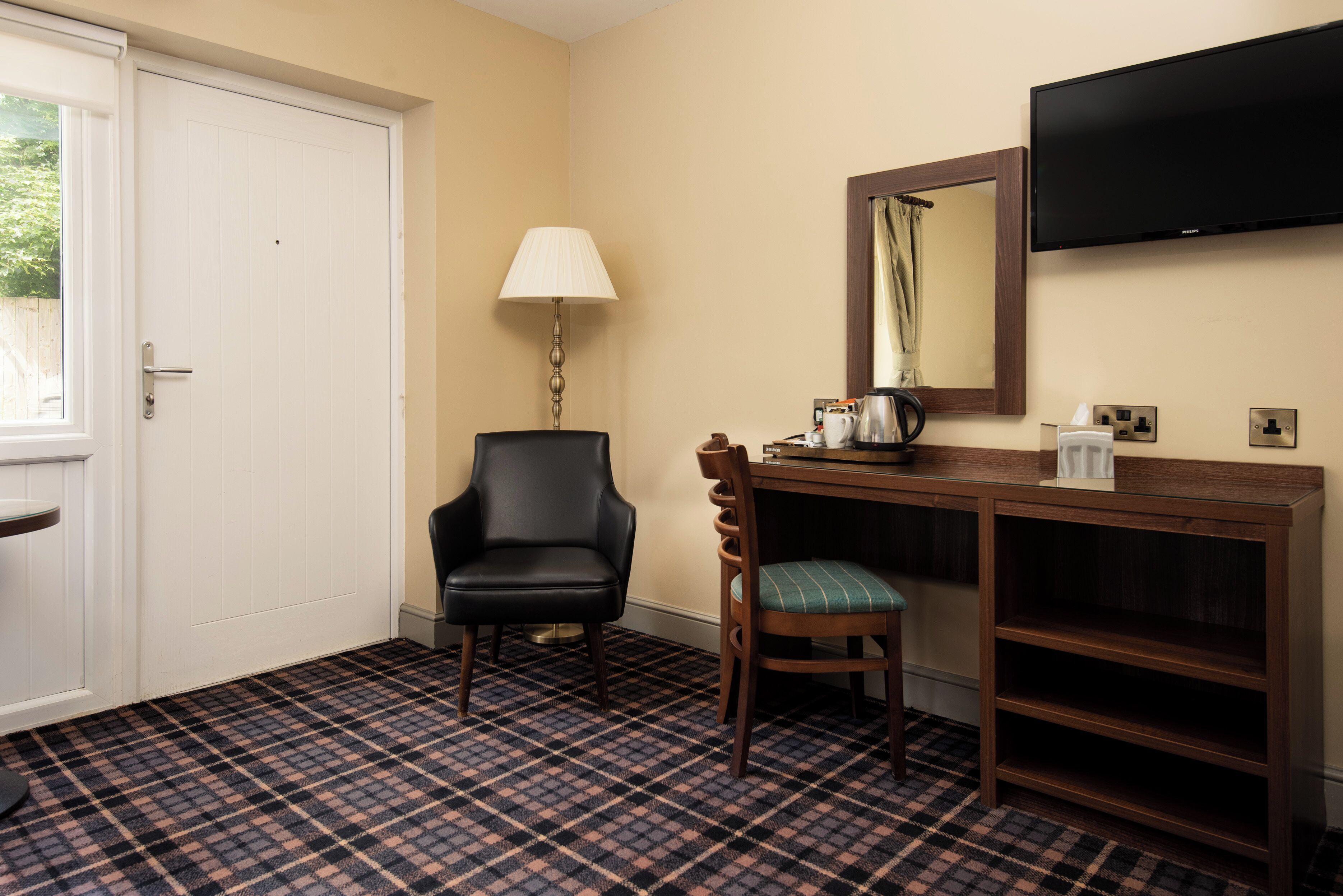 1 bedroom, in-room safe, desk, iron/ironing board