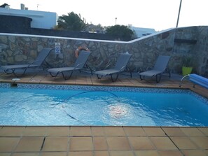 Piscine extérieure, piscine chauffée